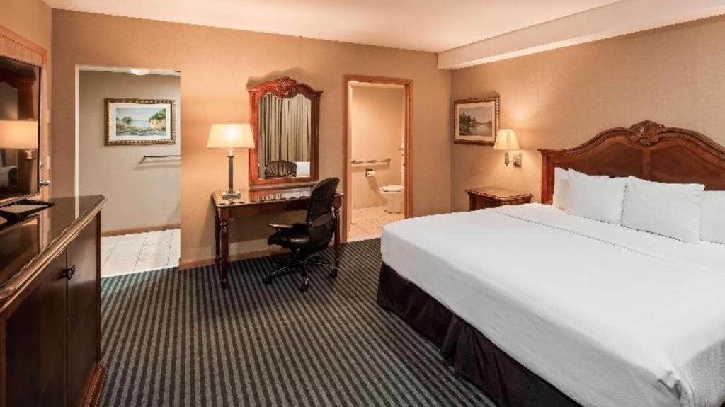 Best Western River Terrace Cheboygan Exteriér fotografie