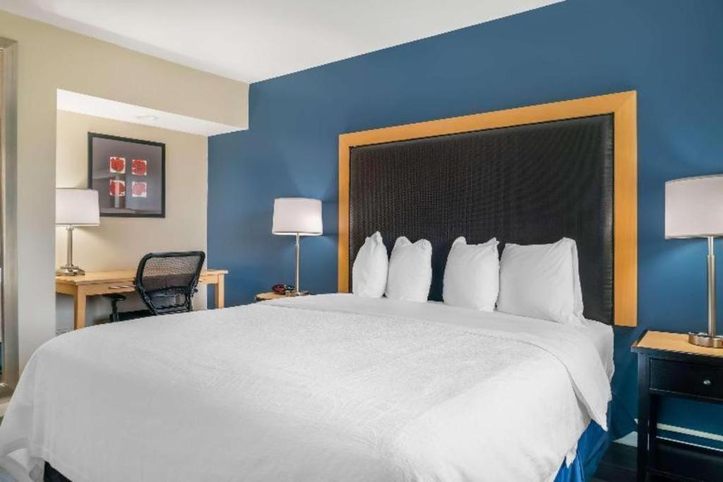 Best Western River Terrace Cheboygan Exteriér fotografie