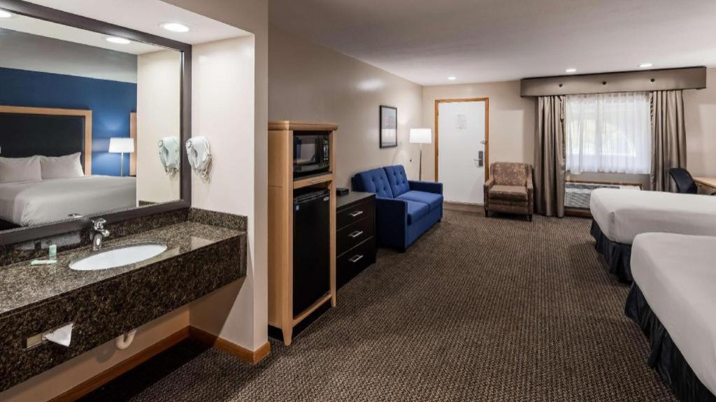 Best Western River Terrace Cheboygan Exteriér fotografie