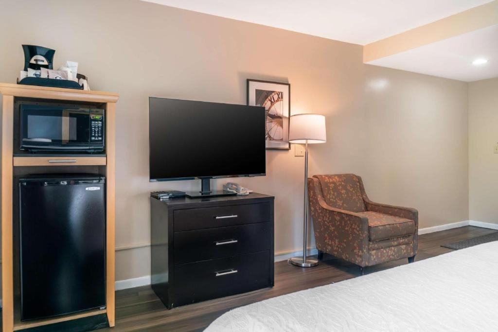 Best Western River Terrace Cheboygan Exteriér fotografie